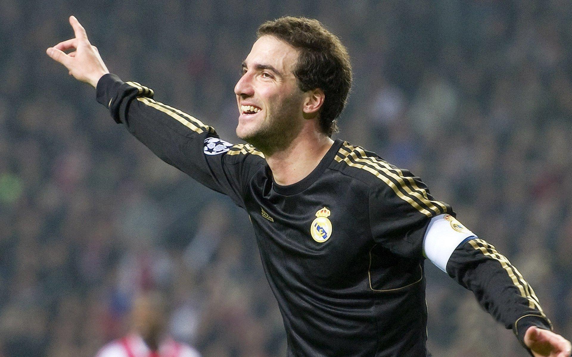 卡纳瓦罗痛批球队心理顽疾，连续失利阴影笼罩，复兴之路何在？