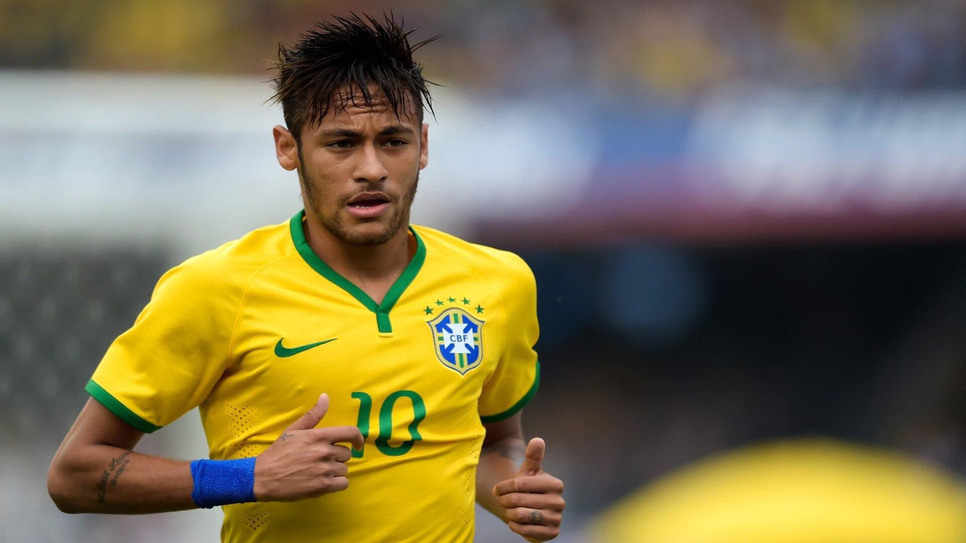 十年回眸，绿茵场上的时代印记与足坛格局变迁