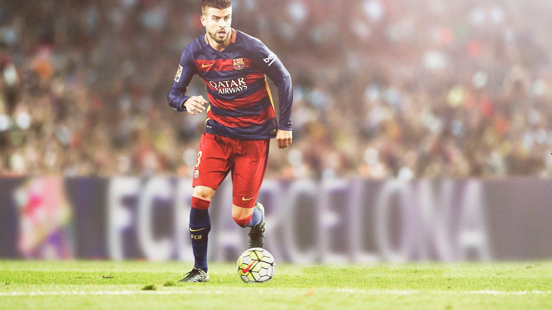 阿莫林点明曼联冬窗引援关键条件！为赢维拉有意变阵四后卫，公开敲打核心球员